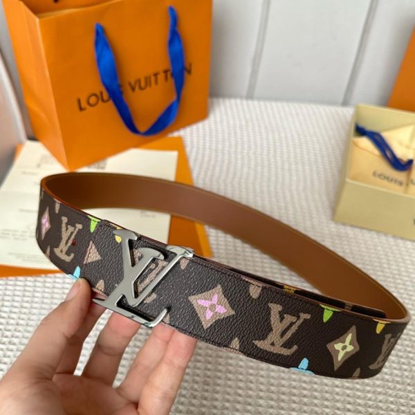 replica,repliche,fake,1:1,earrings,bracelet,ring,jewelry Nuova cintura LOUIS VUITTON da uomo 4.0
