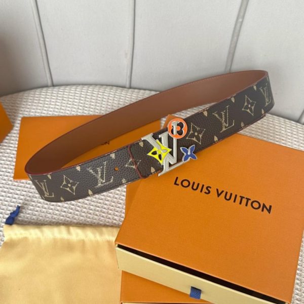 replica,repliche,fake,1:1,earrings,bracelet,ring,jewelry Cintura LOUIS VUITTON da uomo reversibile
