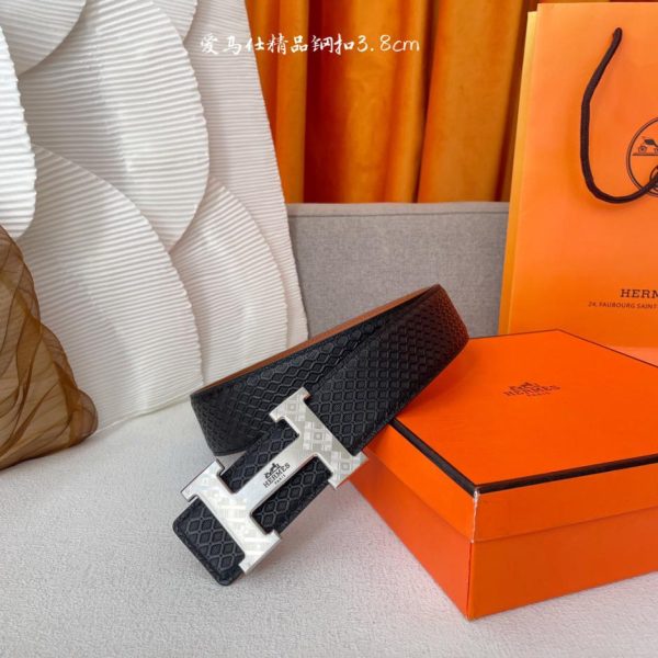 Larghezza Hermès 3,8 cm