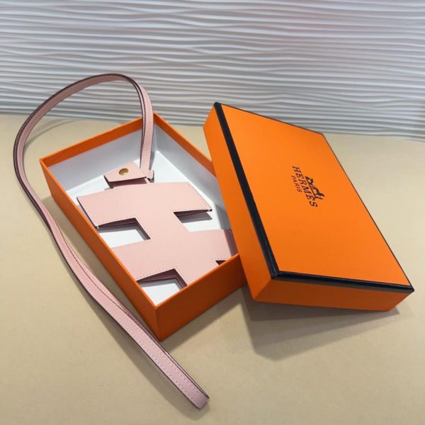 replica,repliche,fake,1:1,earrings,bracelet,ring,jewelry Borsa porta cellulare Hermès