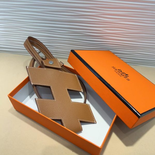 replica,repliche,fake,1:1,earrings,bracelet,ring,jewelry Borsa porta cellulare Hermès