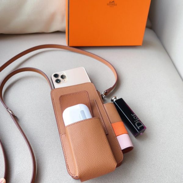 replica,repliche,fake,1:1,earrings,bracelet,ring,jewelry Borsa porta cellulare Hermès