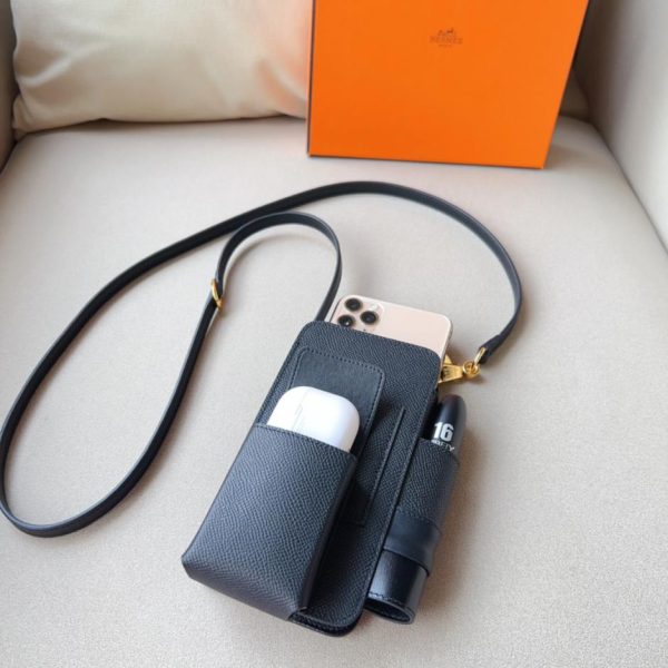 replica,repliche,fake,1:1,earrings,bracelet,ring,jewelry Borsa porta cellulare Hermès