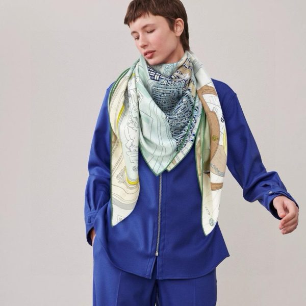 Sciarpa quadrata Hermes in cashmere double face in tinta