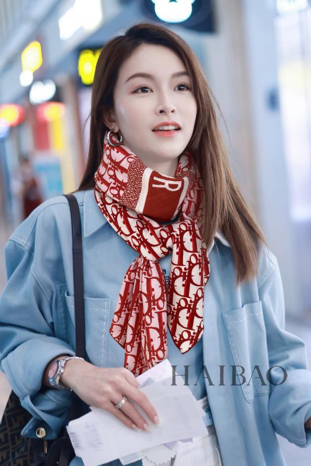 replica,repliche,fake,1:1,earrings,bracelet,ring,jewelry Sciarpa quadrata Dior in cashmere double face tono su tono replica,repliche,fake,1:1,earrings,bracelet,ring,jewelry Sciarpa quadrata Dior in cashmere double face tono su tono