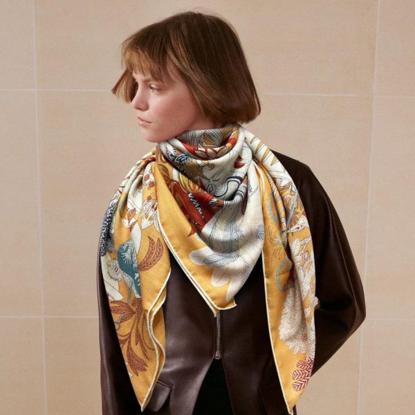 Sciarpa quadrata Hermes in cashmere double face in tinta