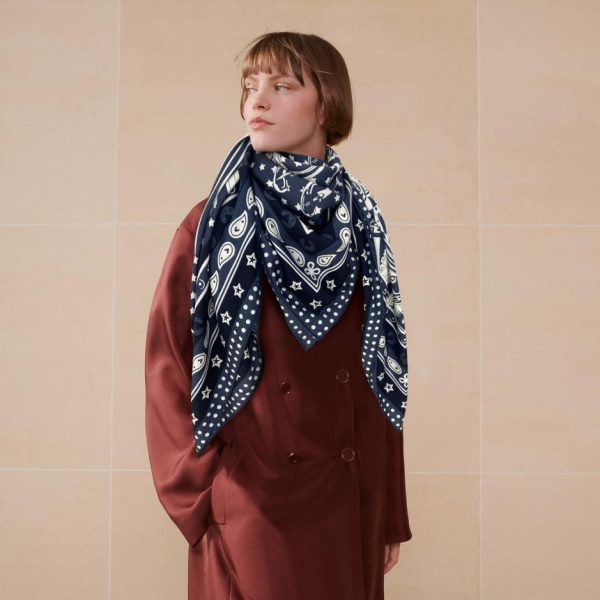 Sciarpa quadrata Hermes in cashmere double face in tinta