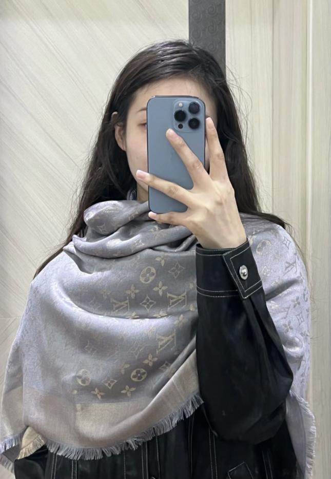 replica,repliche,fake,1:1,earrings,bracelet,ring,jewelry Sciarpa jacquard scura Louis Vuitton replica,repliche,fake,1:1,earrings,bracelet,ring,jewelry Sciarpa jacquard scura Louis Vuitton