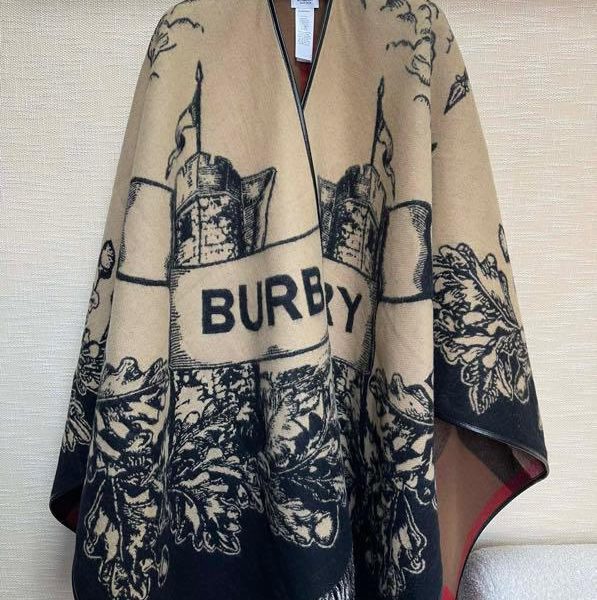 Scialle reversibile Burberry War Horse Knight