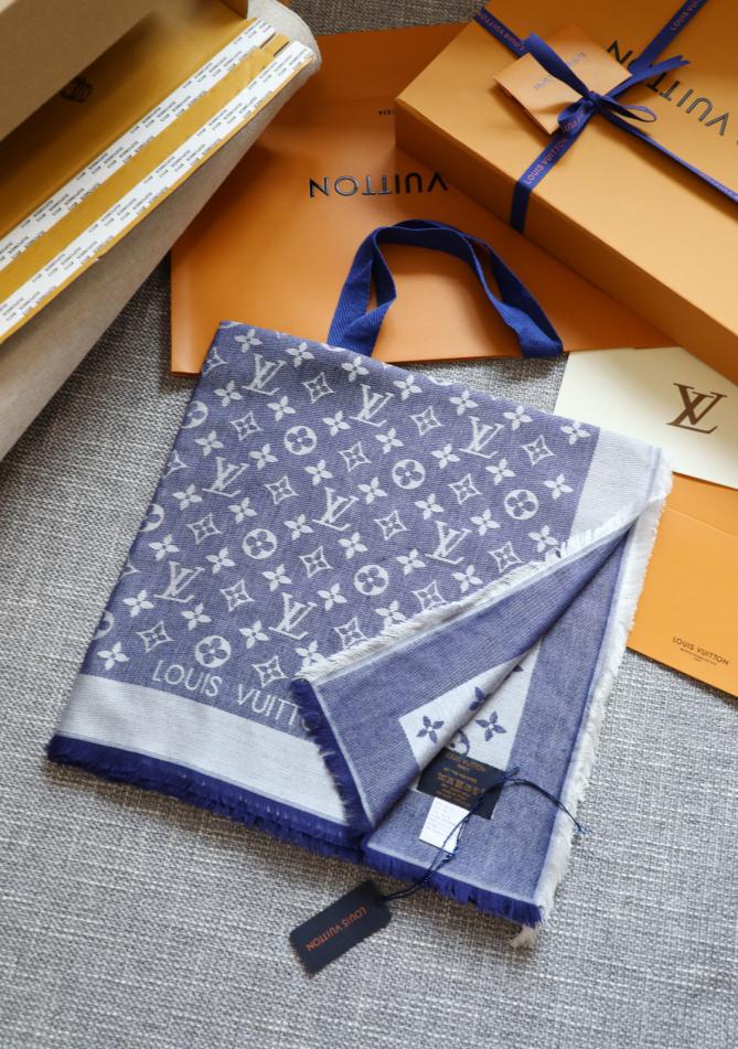 replica,repliche,fake,1:1,earrings,bracelet,ring,jewelry Sciarpa quadrata jacquard tono su tono di Louis Vuitton replica,repliche,fake,1:1,earrings,bracelet,ring,jewelry Sciarpa quadrata jacquard tono su tono di Louis Vuitton