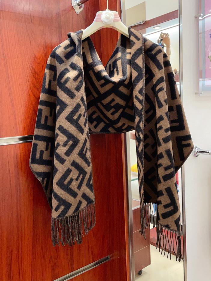 replica,repliche,fake,1:1,earrings,bracelet,ring,jewelry Sciarpa Fendi in cashmere replica,repliche,fake,1:1,earrings,bracelet,ring,jewelry Sciarpa Fendi in cashmere