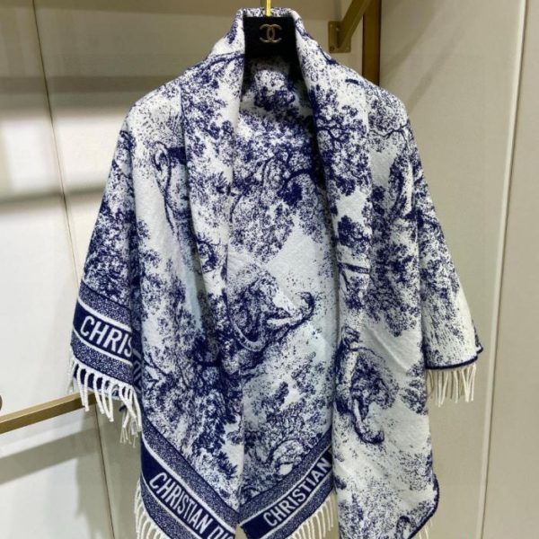 L'ultimo scialle di Dior