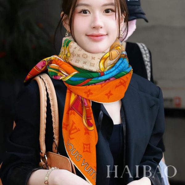 replica,repliche,fake,1:1,earrings,bracelet,ring,jewelry Sciarpa quadrata in cashmere Louis Vuitton