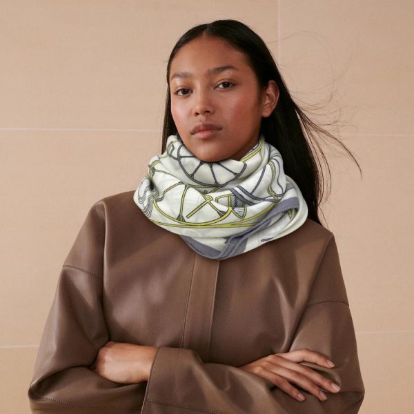 replica,repliche,fake,1:1,earrings,bracelet,ring,jewelry Sciarpa quadrata Hermes in cashmere double face in tinta