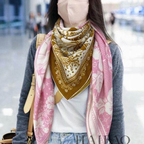 Sciarpa quadrata in cashmere Louis Vuitton