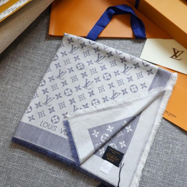 replica,repliche,fake,1:1,earrings,bracelet,ring,jewelry Sciarpa quadrata jacquard tono su tono di Louis Vuitton
