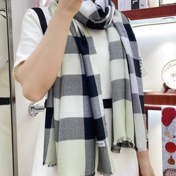 Nuovo stile Burberry