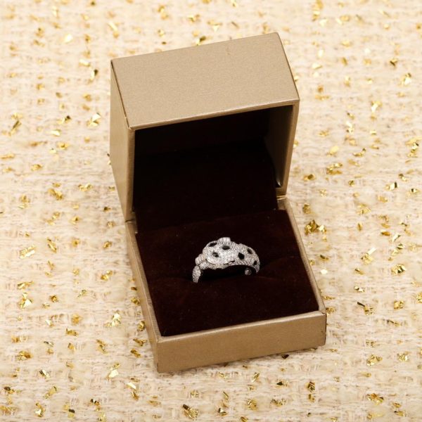 replica,repliche,fake,1:1,earrings,bracelet,ring,jewelry Anello Cartier con testa di leopardo bianco e nero con diamanti pieni