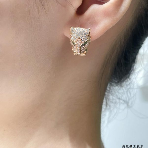 replica,repliche,fake,1:1,earrings,bracelet,ring,jewelry Orecchini con testa di leopardo CNC Cartier