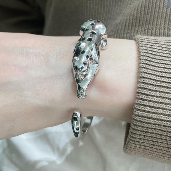 replica,repliche,fake,1:1,earrings,bracelet,ring,jewelry Bracciale leopardato maculato Cartier in oro chiaro