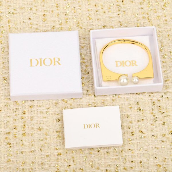 Bracciale Dior aperto ad arco con perline grandi e piccole