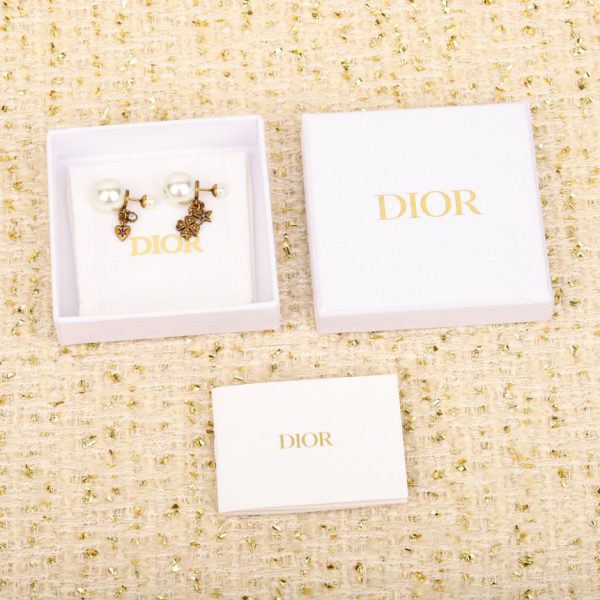 Orecchini multielemento con perle Dior