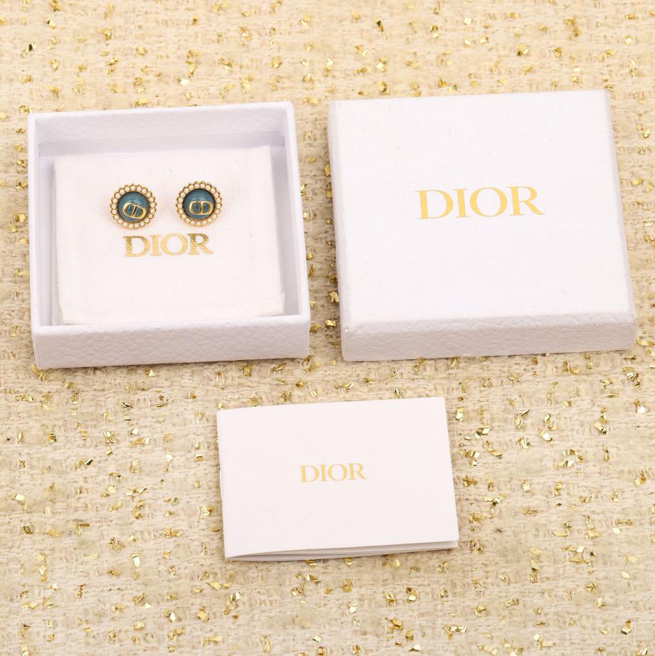replica,repliche,fake,1:1,earrings,bracelet,ring,jewelry Orecchini con perle di vetro Dior replica,repliche,fake,1:1,earrings,bracelet,ring,jewelry Orecchini con perle di vetro Dior