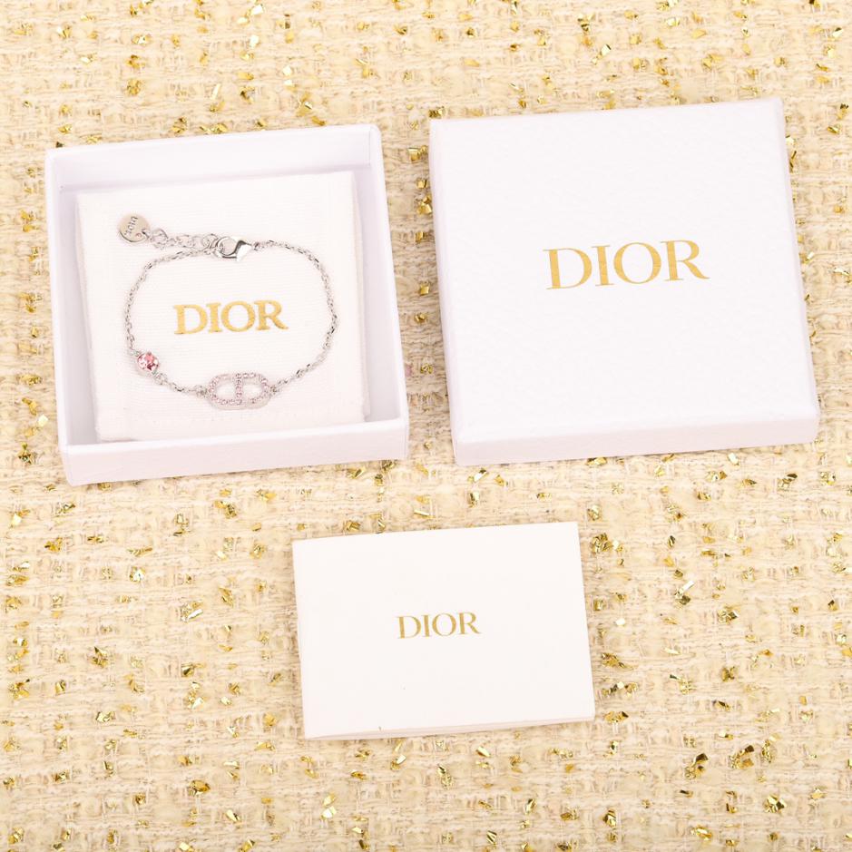 replica,repliche,fake,1:1,earrings,bracelet,ring,jewelry Nuovo braccialetto CD Dior replica,repliche,fake,1:1,earrings,bracelet,ring,jewelry Nuovo braccialetto CD Dior
