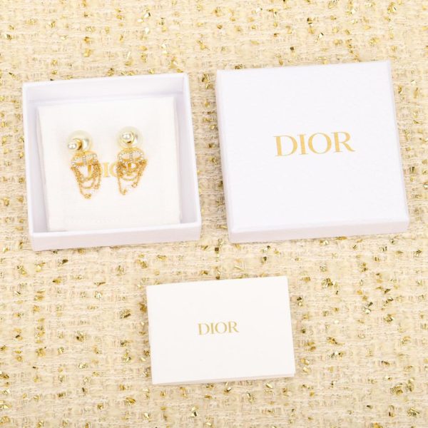 Orecchini Dior con doppia perla e nappa
