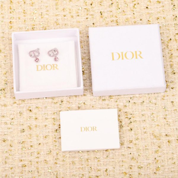 Nuovi orecchini CD Dior