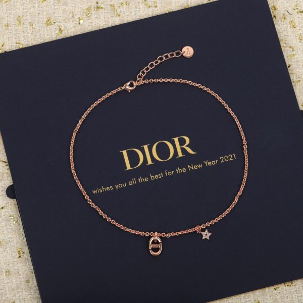 Collana Dior con stella CD a strato singolo