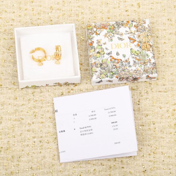 Orecchini con lettera Dior