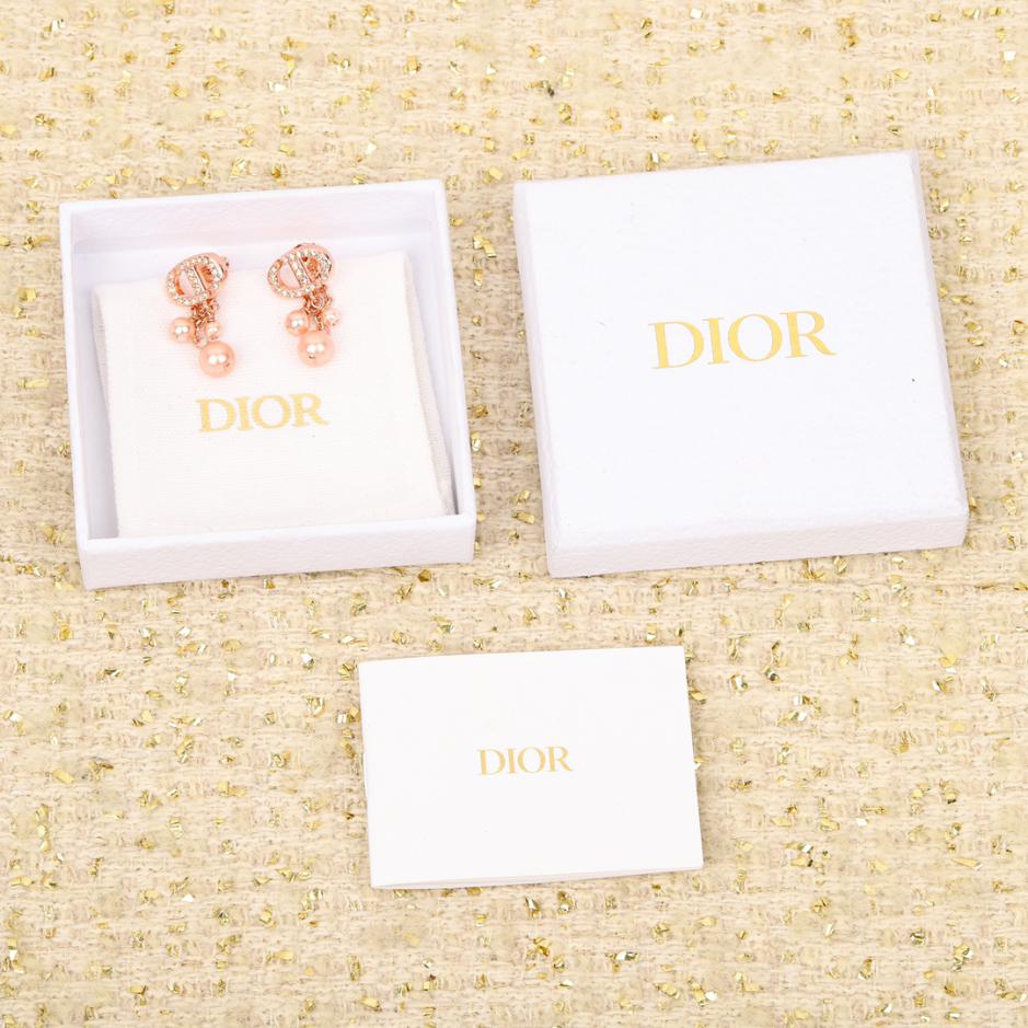 replica,repliche,fake,1:1,earrings,bracelet,ring,jewelry Orecchini Dior con tre perle replica,repliche,fake,1:1,earrings,bracelet,ring,jewelry Orecchini Dior con tre perle