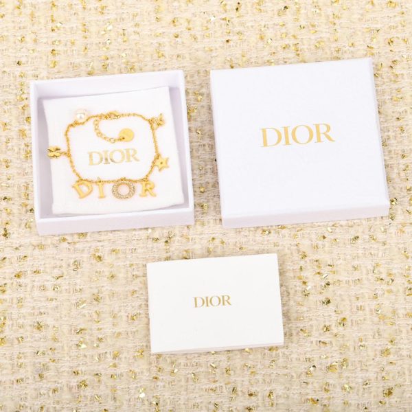 Bracciale Dior con lettera ape e stella
