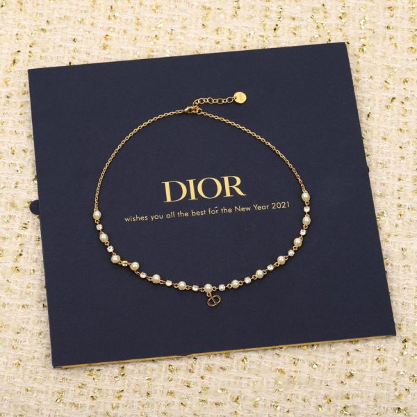 Collana Dior a strato singolo con perline e diamanti