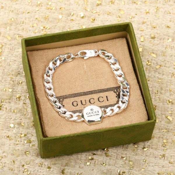 Bracciale inciso Gucci