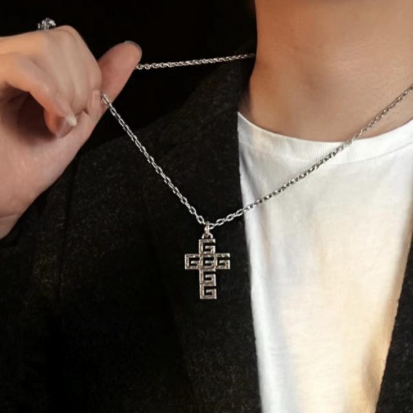 Collana con croce vintage Gucci