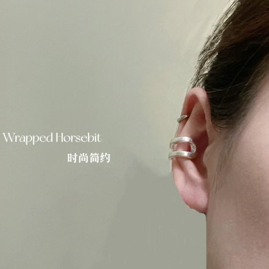 replica,repliche,fake,1:1,earrings,bracelet,ring,jewelry Clip per orecchie con fibbia a sella Gucci replica,repliche,fake,1:1,earrings,bracelet,ring,jewelry Clip per orecchie con fibbia a sella Gucci