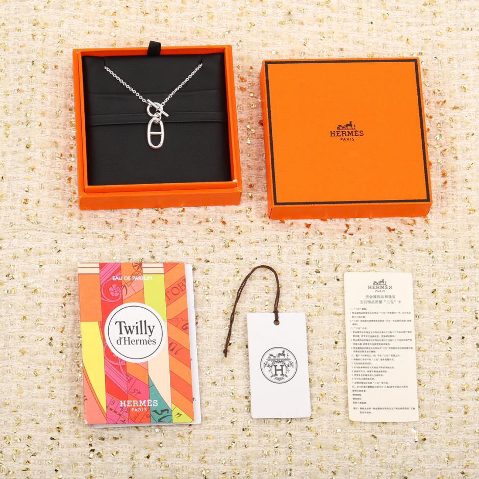 replica,repliche,fake,1:1,earrings,bracelet,ring,jewelry Collana Hermes con naso di maiale replica,repliche,fake,1:1,earrings,bracelet,ring,jewelry Collana Hermes con naso di maiale