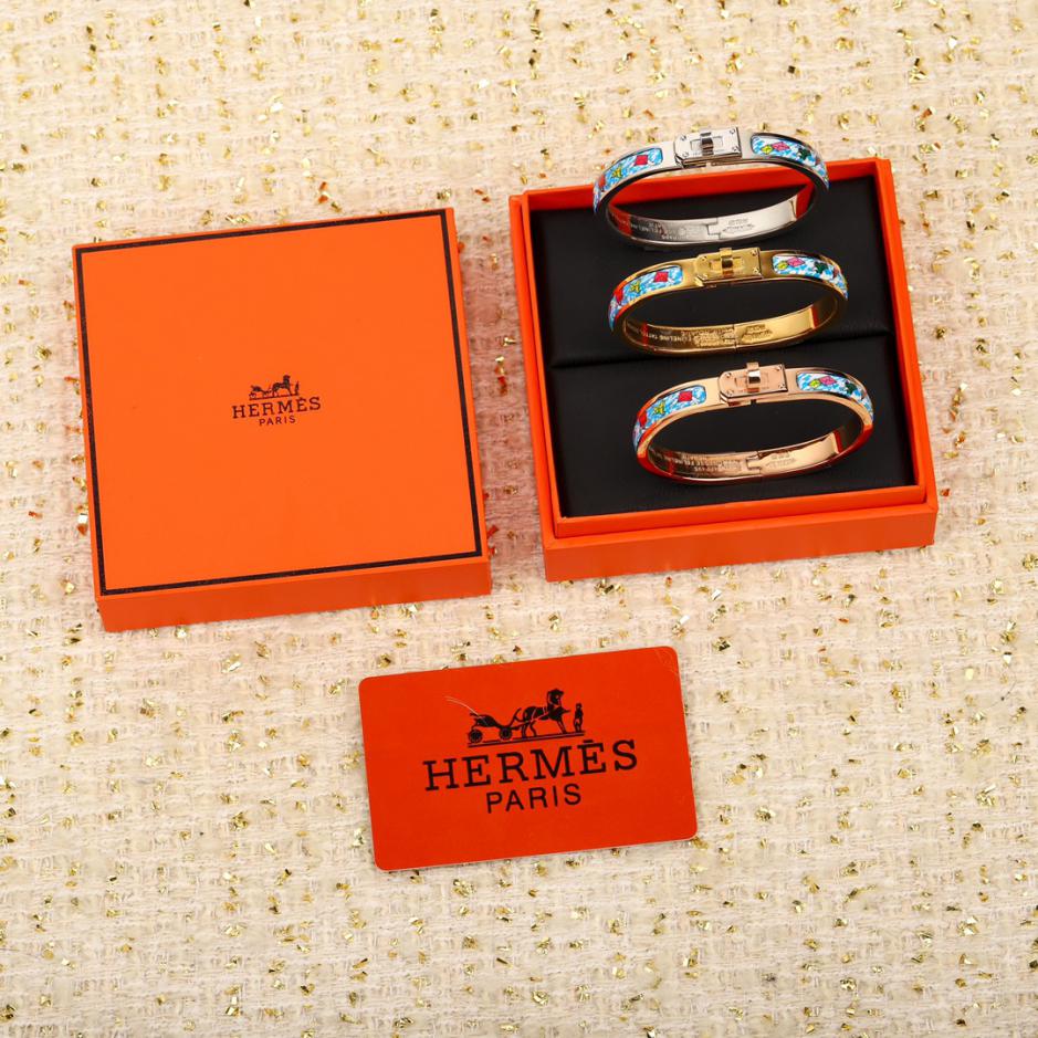 replica,repliche,fake,1:1,earrings,bracelet,ring,jewelry Bracciale Hermes Kelly in smalto replica,repliche,fake,1:1,earrings,bracelet,ring,jewelry Bracciale Hermes Kelly in smalto