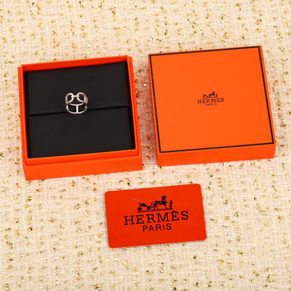 replica,repliche,fake,1:1,earrings,bracelet,ring,jewelry Anello cavo di Hermes replica,repliche,fake,1:1,earrings,bracelet,ring,jewelry Anello cavo di Hermes