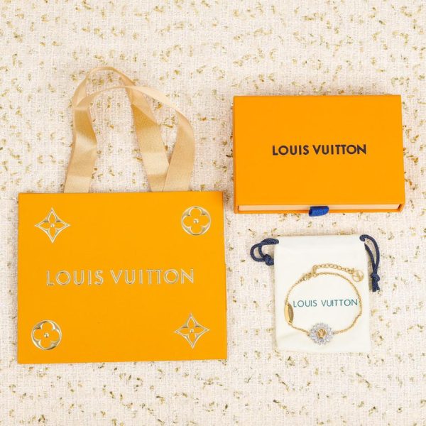 Bracciale LV con occhio di cavallo!