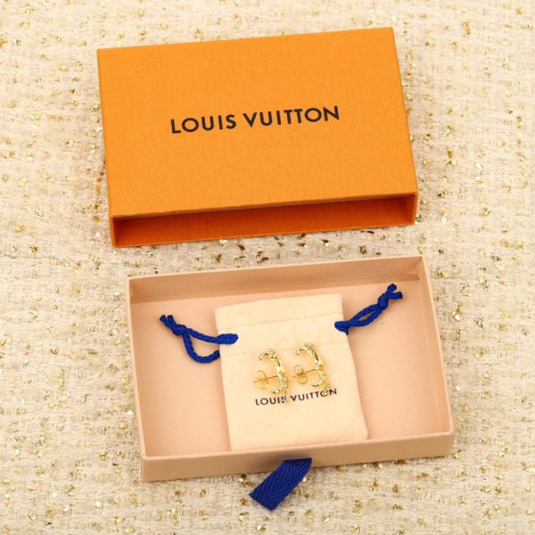 replica,repliche,fake,1:1,earrings,bracelet,ring,jewelry Nuovi orecchini LV