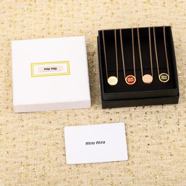 replica,repliche,fake,1:1,earrings,bracelet,ring,jewelry Collana con bracciale con lettera Miu Miu