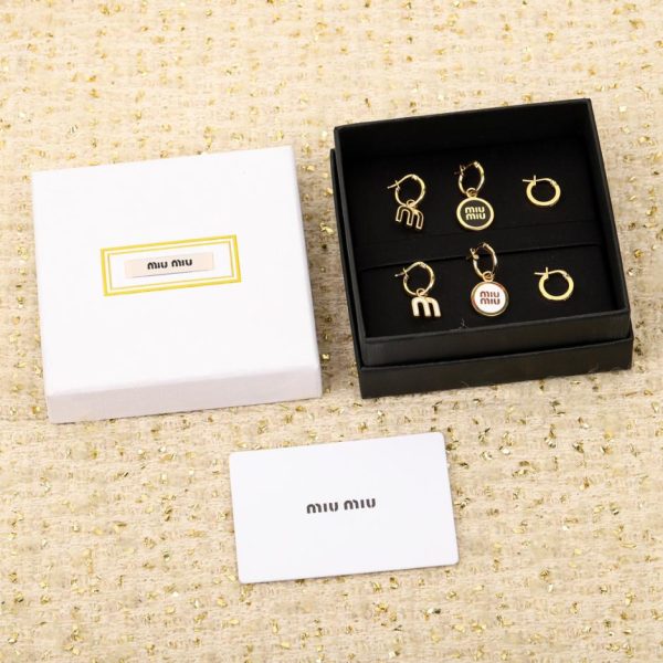 Orecchie Miu Miu