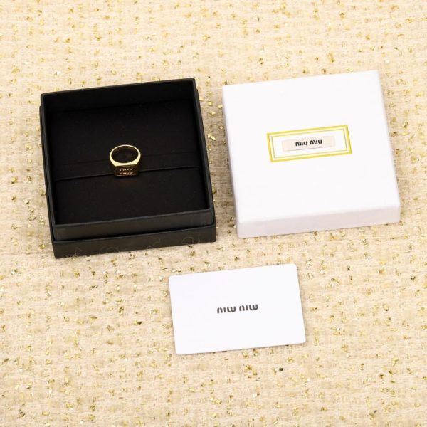 replica,repliche,fake,1:1,earrings,bracelet,ring,jewelry Anello quadrato Miu Miu