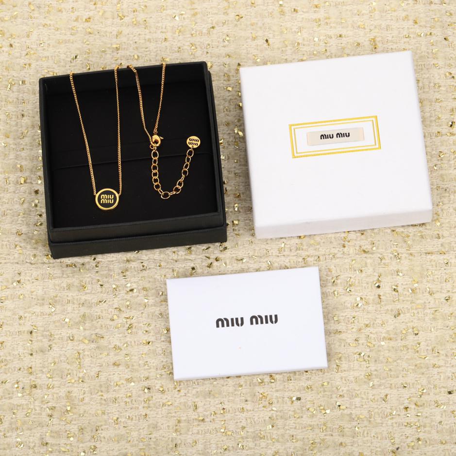 replica,repliche,fake,1:1,earrings,bracelet,ring,jewelry Collana con bracciale con lettera Miu Miu replica,repliche,fake,1:1,earrings,bracelet,ring,jewelry Collana con bracciale con lettera Miu Miu