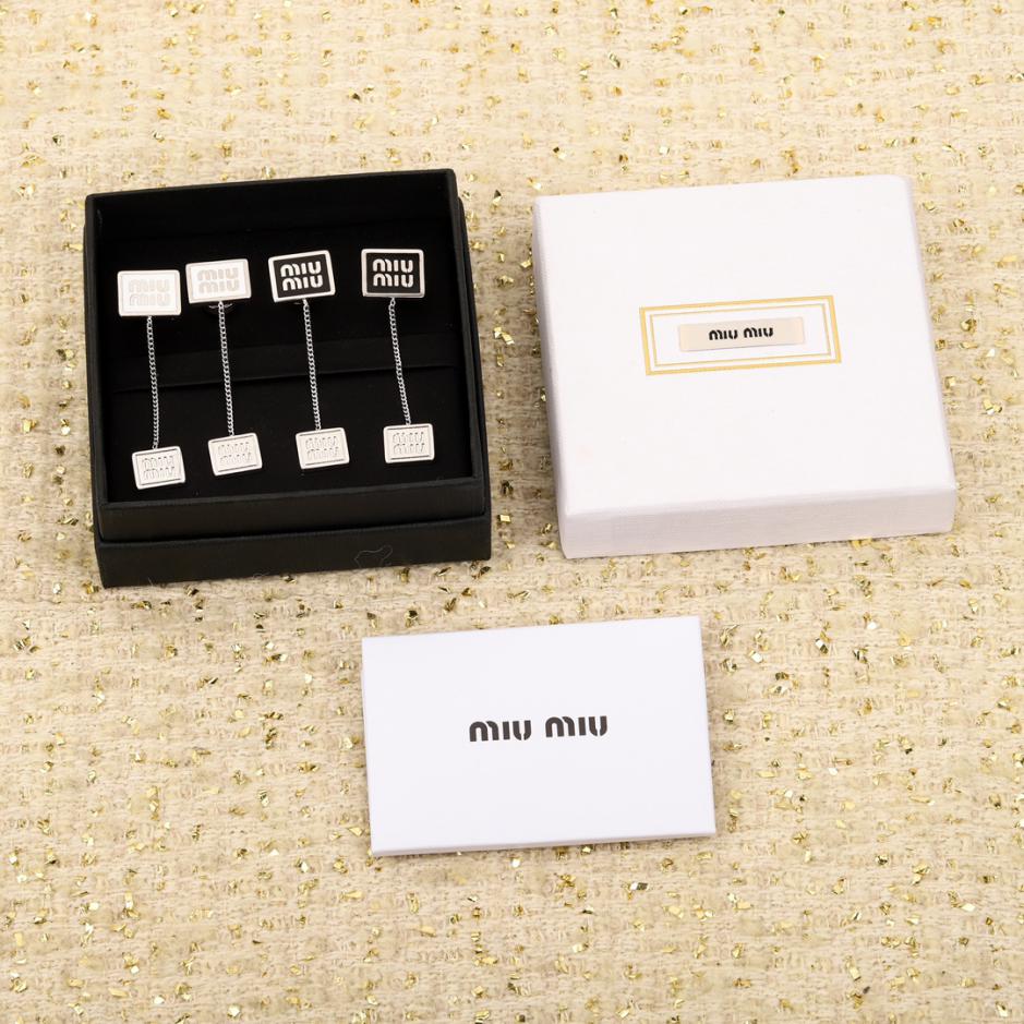 replica,repliche,fake,1:1,earrings,bracelet,ring,jewelry Orecchini quadrati Miu Miu replica,repliche,fake,1:1,earrings,bracelet,ring,jewelry Orecchini quadrati Miu Miu