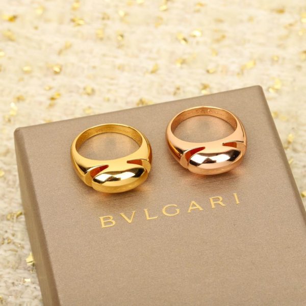 replica,repliche,fake,1:1,earrings,bracelet,ring,jewelry Nuovo anello Bulgari