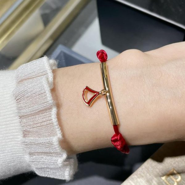 replica,repliche,fake,1:1,earrings,bracelet,ring,jewelry Bracciale in corda rossa con gonna smerlata Bvlgari